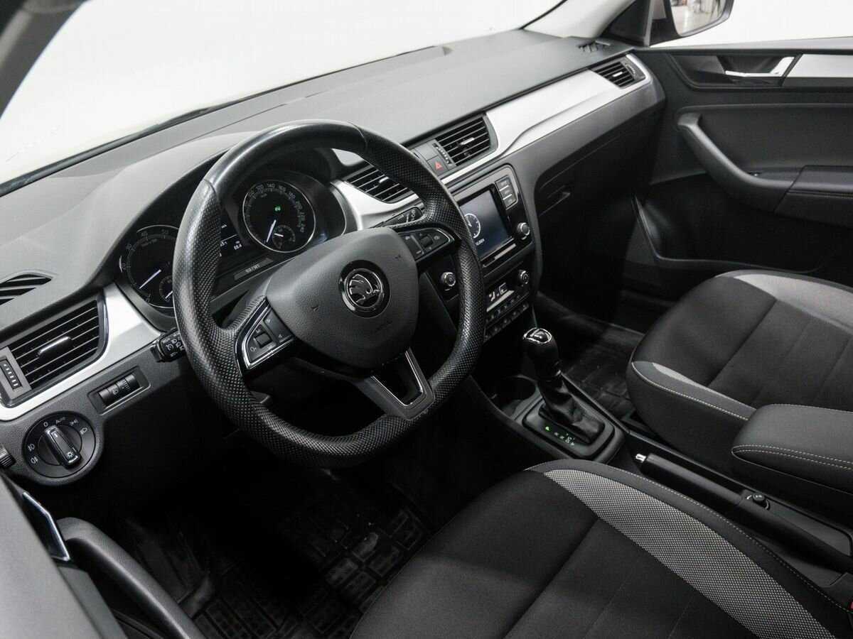 Skoda Rapid с пробегом — 2019 год. Фото: #13