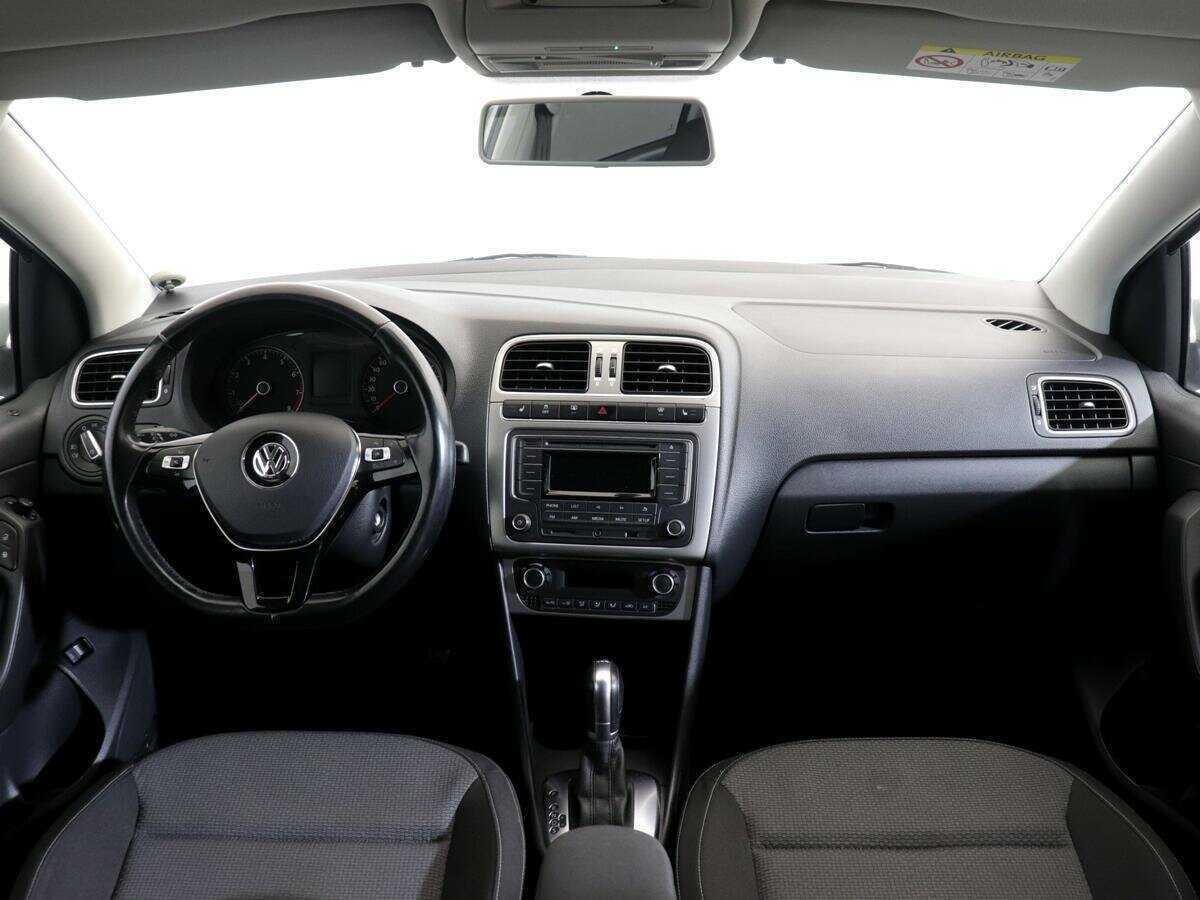 Volkswagen Polo с пробегом — 2017 год. Фото: #11