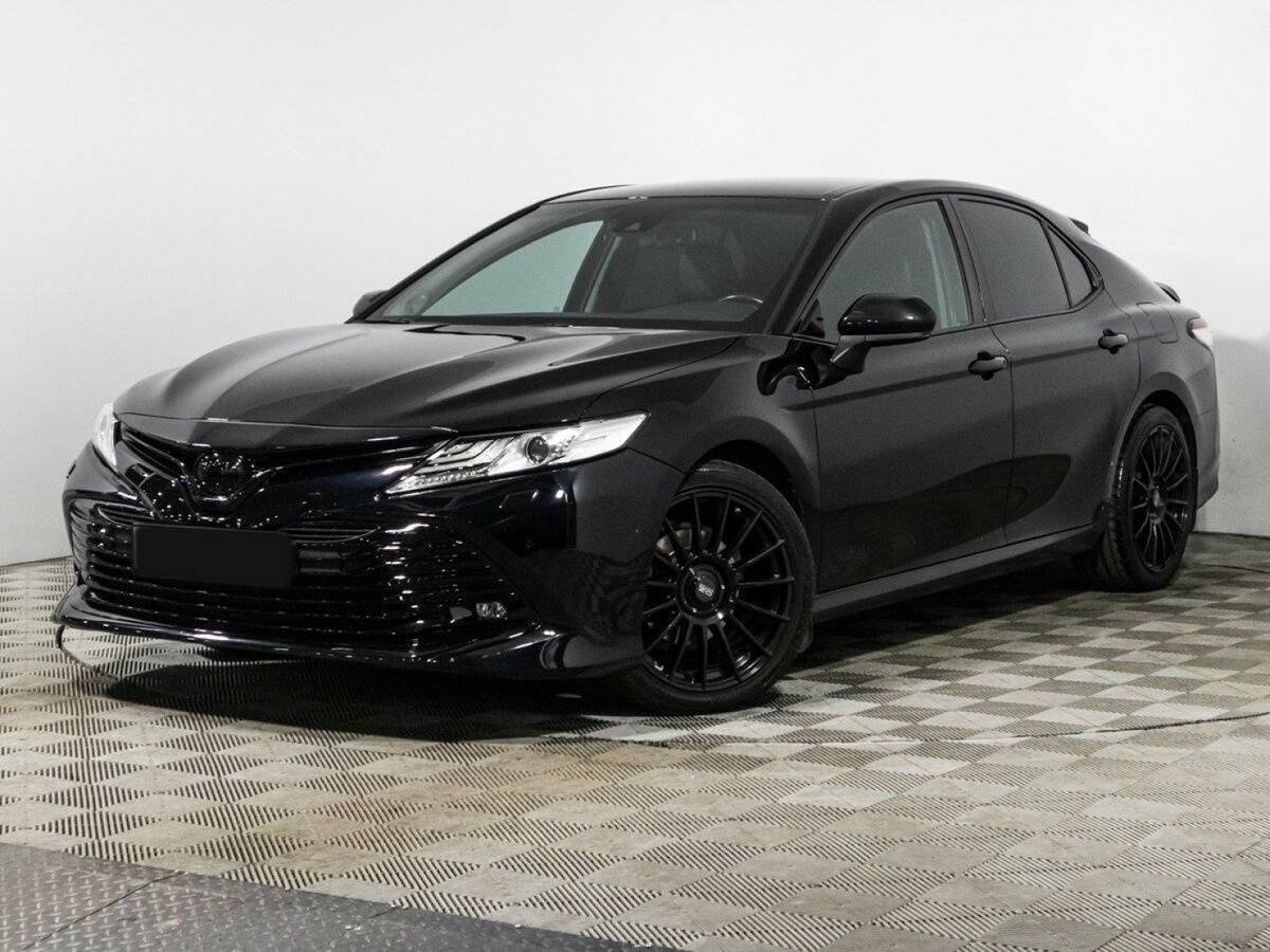 Toyota Camry с пробегом — 2018 год. Фото: #0