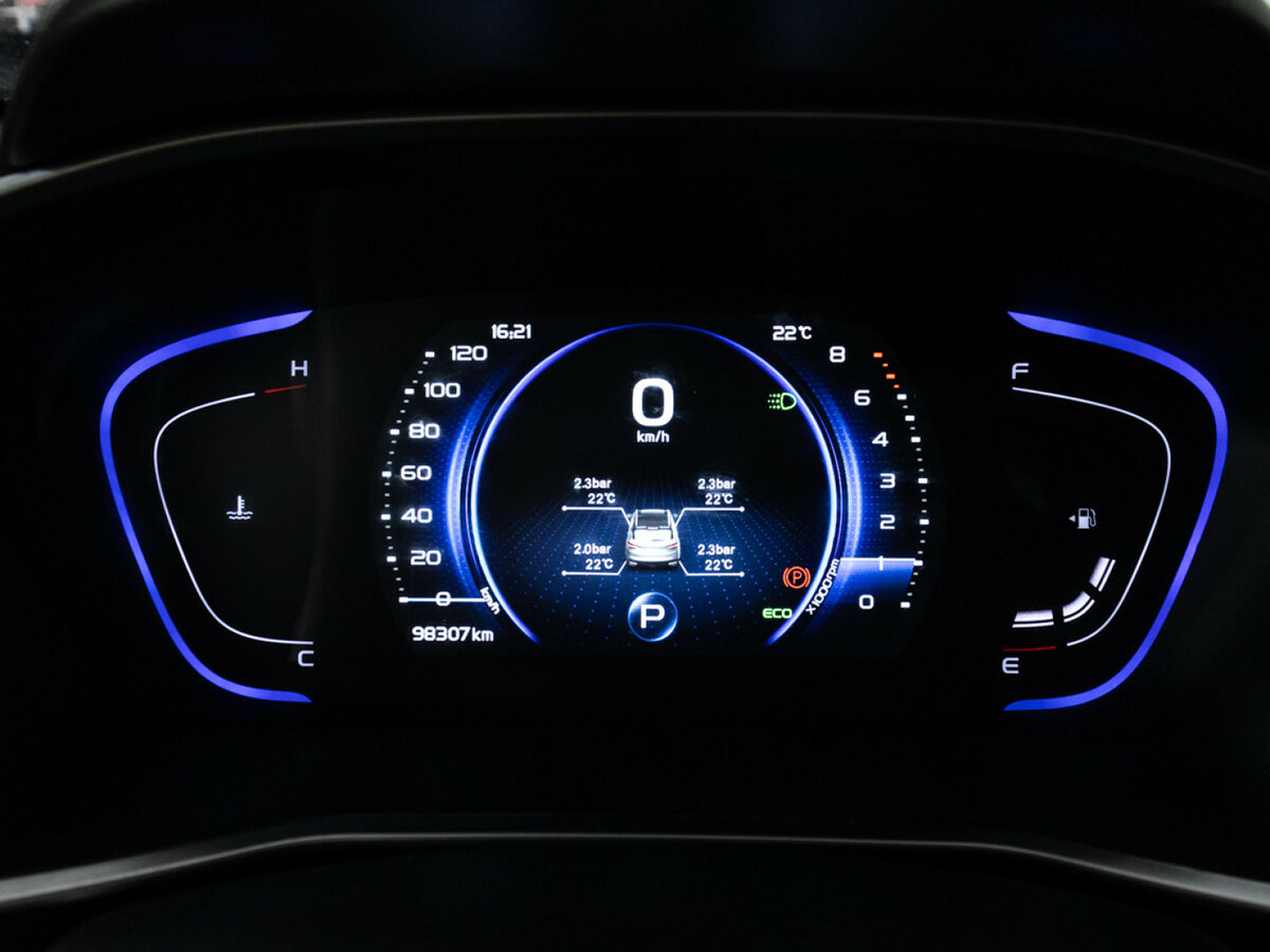 Geely Coolray с пробегом — 2022 год. Фото: #11