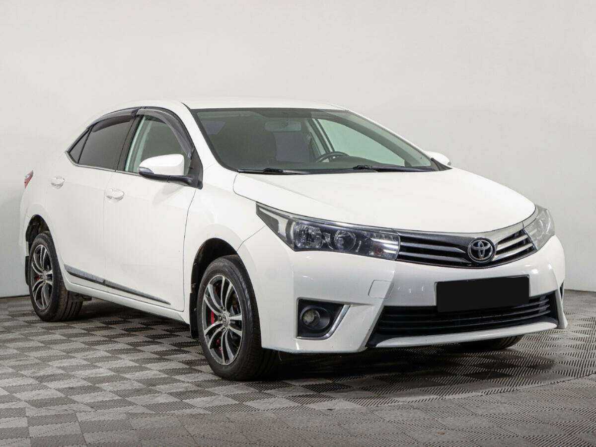 Toyota Corolla с пробегом — 2014 год. Фото: #2