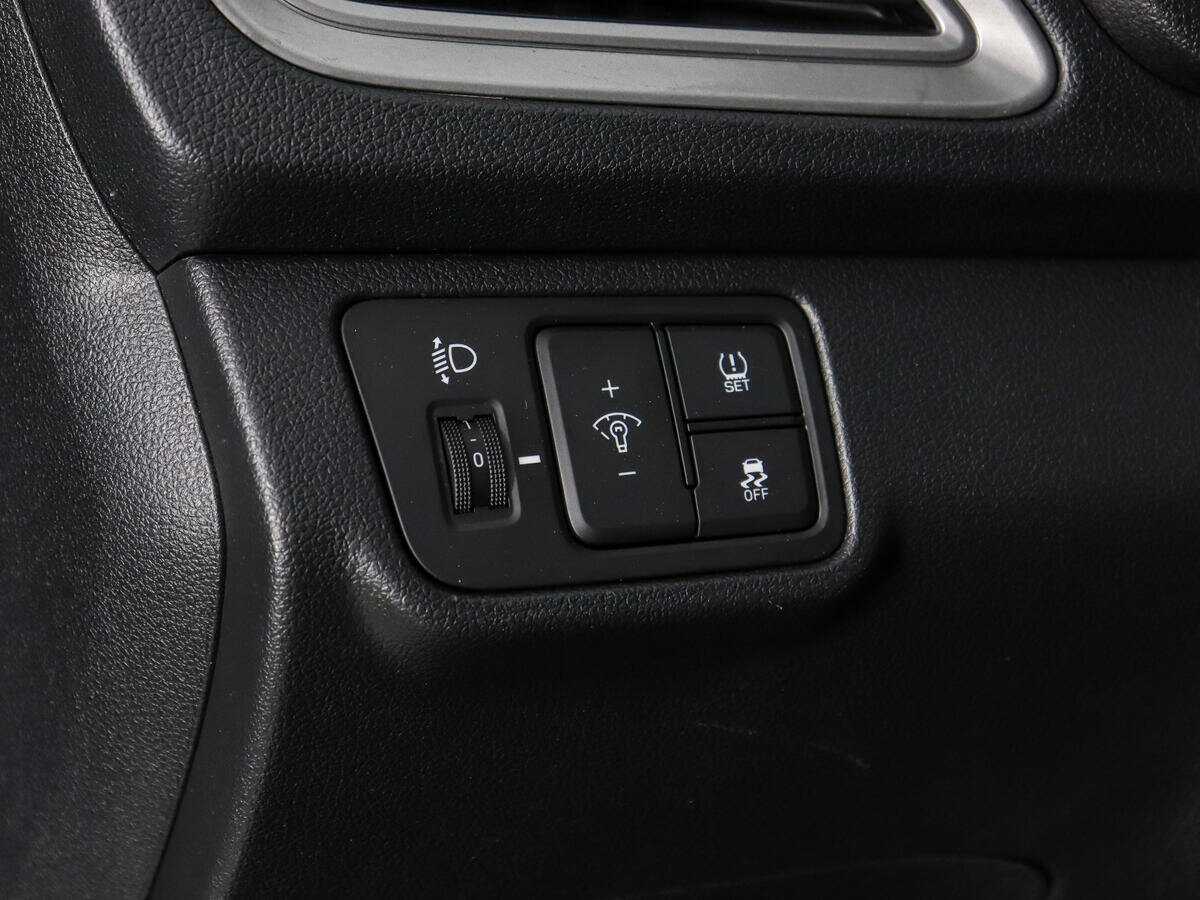 Hyundai Solaris с пробегом — 2019 год. Фото: #9