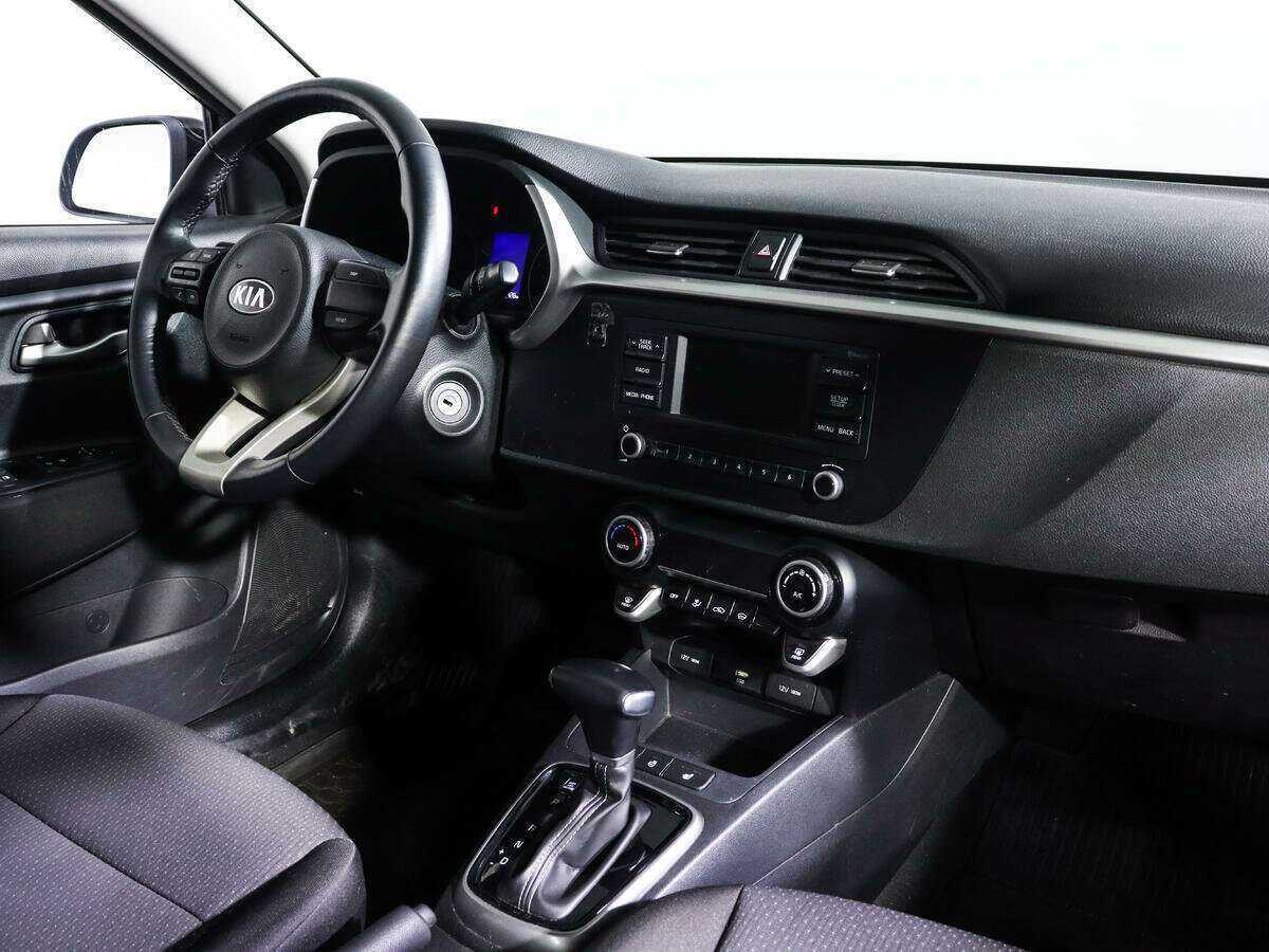 Kia Rio с пробегом — 2020 год. Фото: #6
