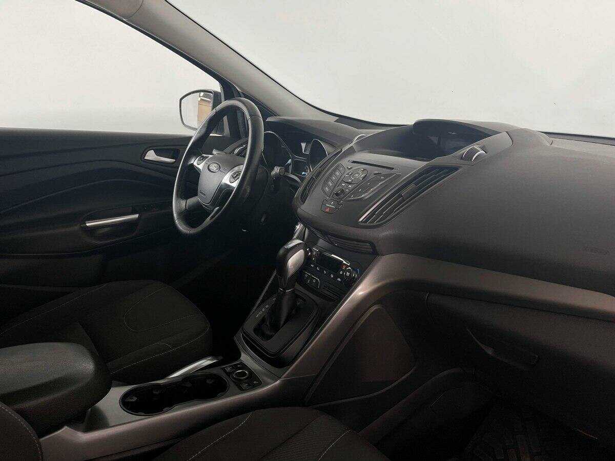 Ford Kuga с пробегом — 2016 год. Фото: #8