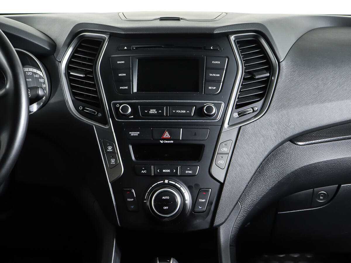 Hyundai Santa Fe с пробегом — 2016 год. Фото: #11