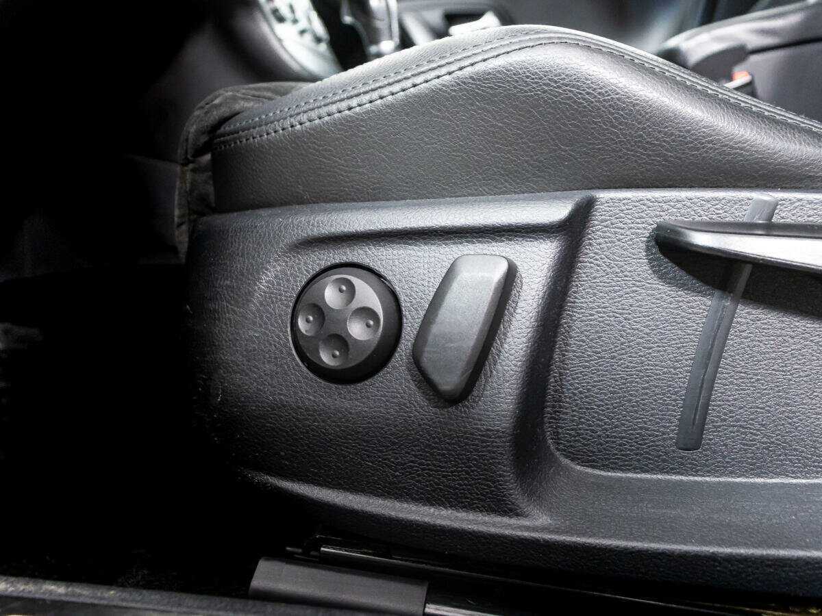 Volkswagen Passat CC с пробегом — 2013 год. Фото: #17