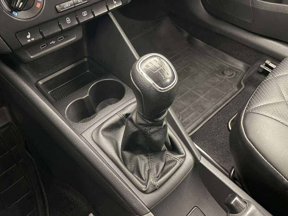 Skoda Rapid с пробегом — 2021 год. Фото: #12