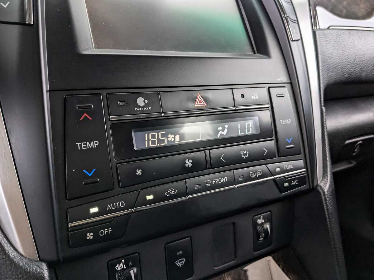 Toyota Camry с пробегом — 2017 год. Фото: #16