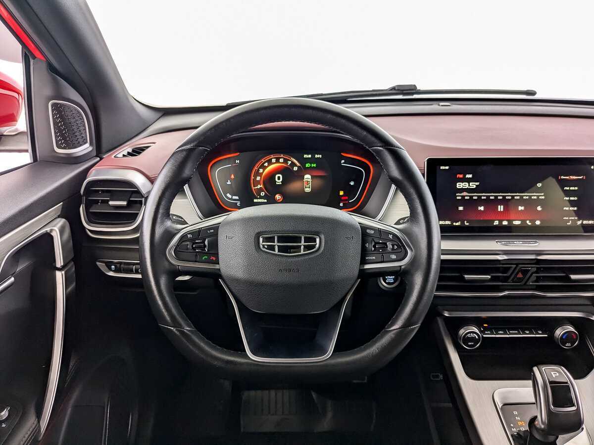 Geely Coolray с пробегом — 2021 год. Фото: #17