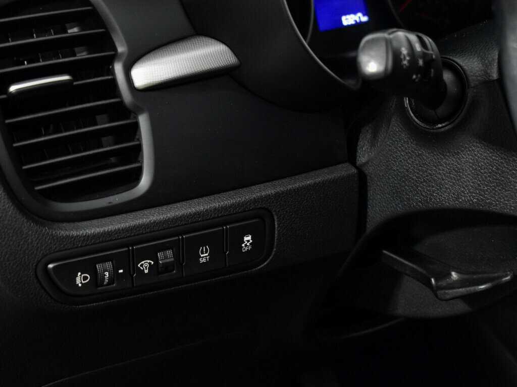 Kia Rio с пробегом — 2019 год. Фото: #9