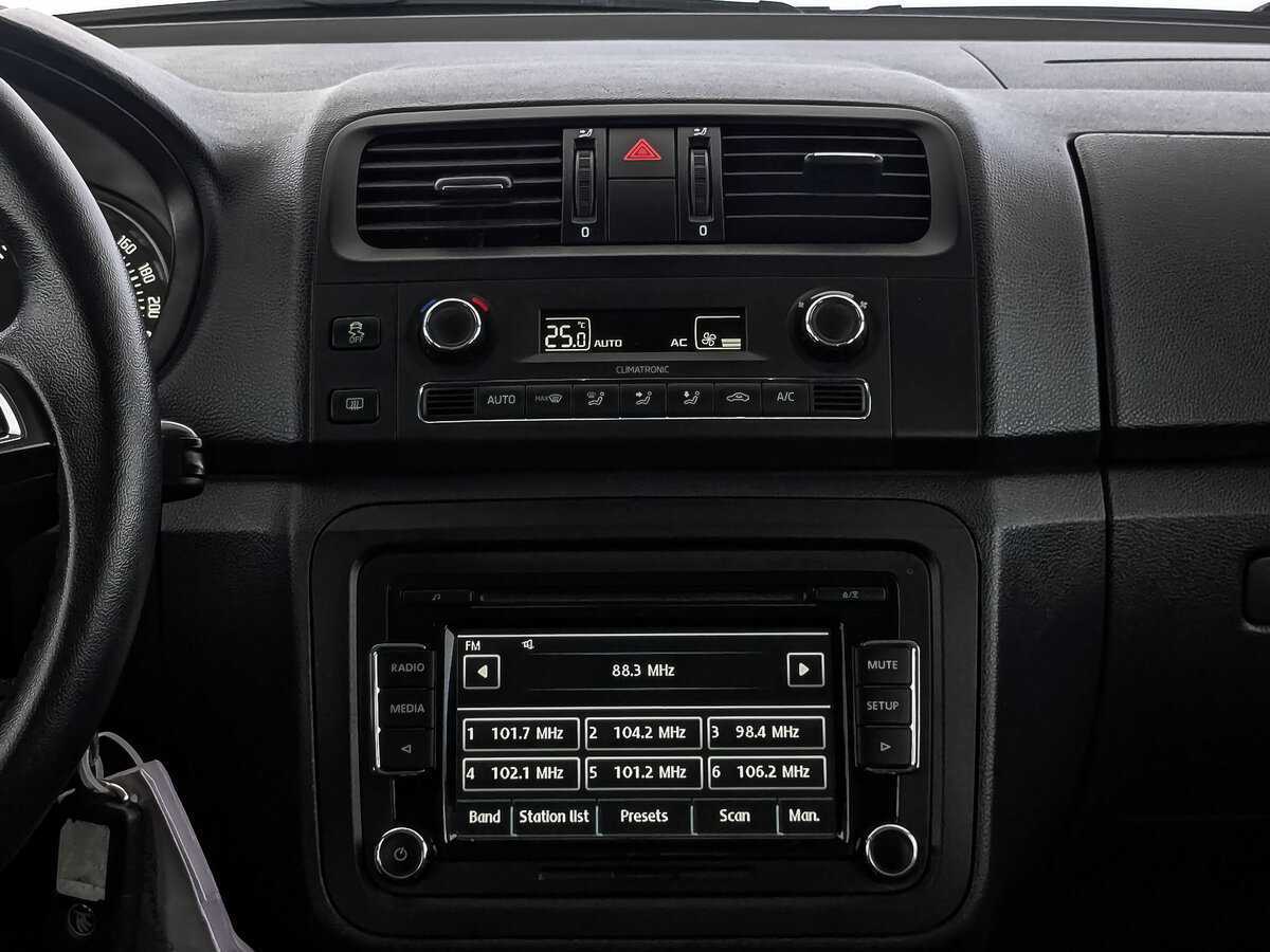 Skoda Fabia с пробегом — 2013 год. Фото: #16