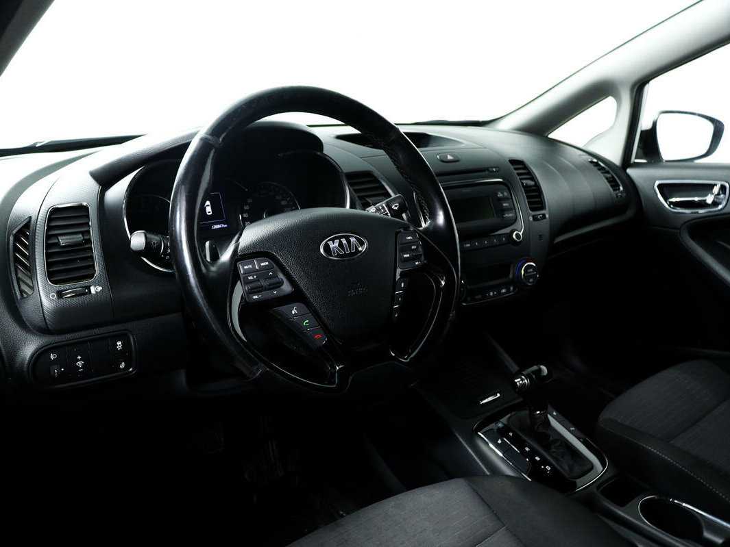Kia Cerato с пробегом — 2018 год. Фото: #12