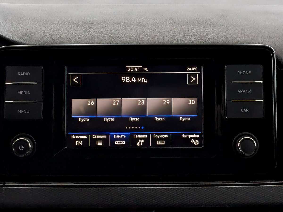 Volkswagen Polo с пробегом — 2021 год. Фото: #12