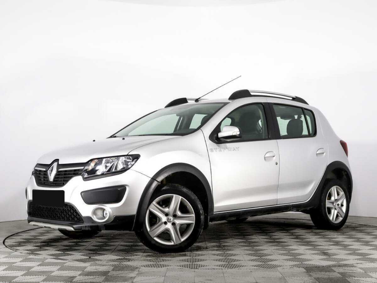 Renault Sandero с пробегом — 2016 год. Посмотреть фото