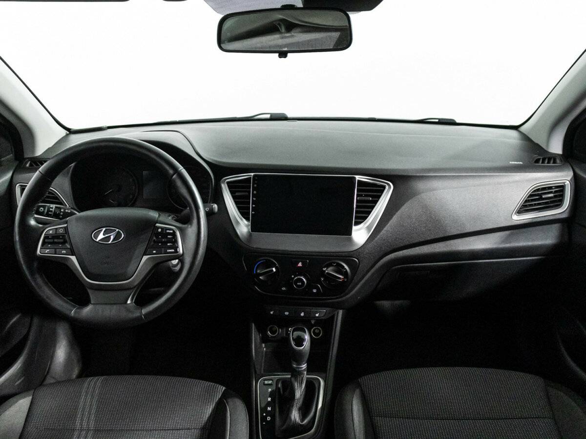 Hyundai Solaris с пробегом — 2018 год. Фото: #12