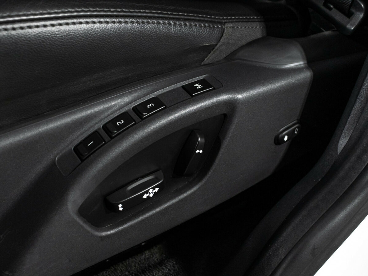 Volvo XC60 с пробегом — 2014 год. Фото: #12