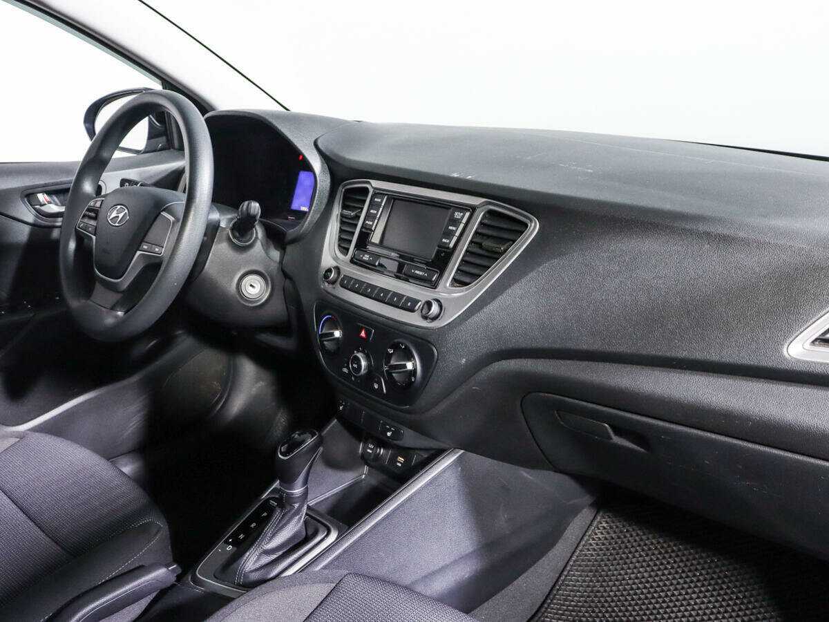 Hyundai Solaris с пробегом — 2021 год. Фото: #6