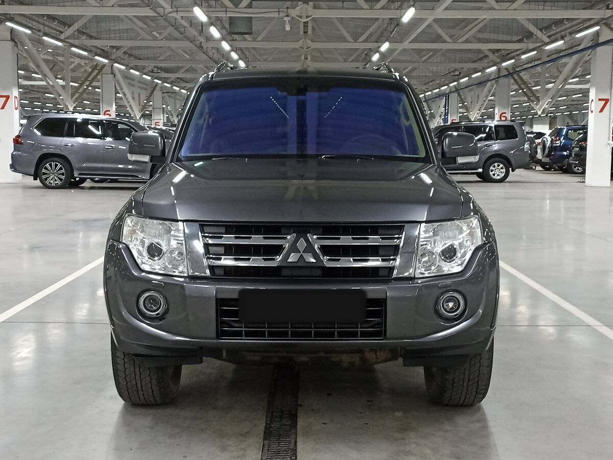 Mitsubishi Pajero с пробегом — 2012 год. Фото: #1