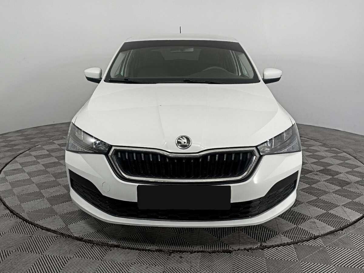 Skoda Rapid с пробегом — 2021 год. Фото: #1