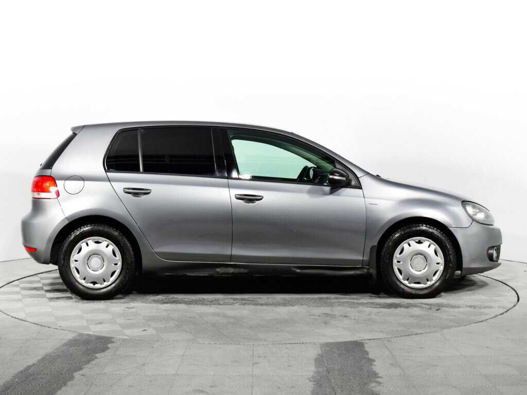 Volkswagen Golf с пробегом — 2012 год. Фото: #3