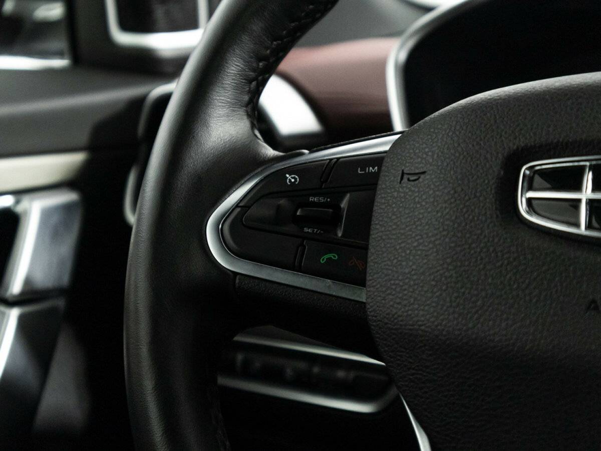 Geely Coolray с пробегом — 2022 год. Фото: #23