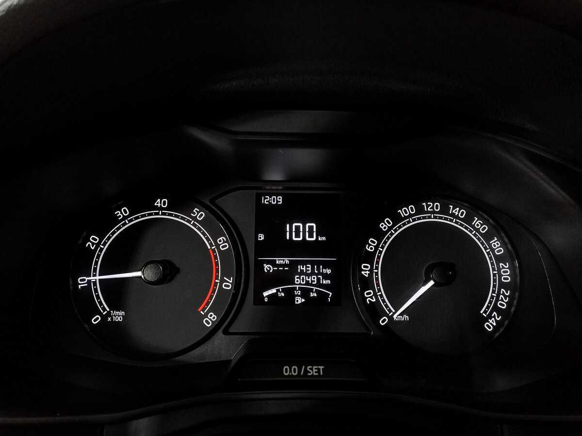 Skoda Rapid с пробегом — 2021 год. Фото: #9