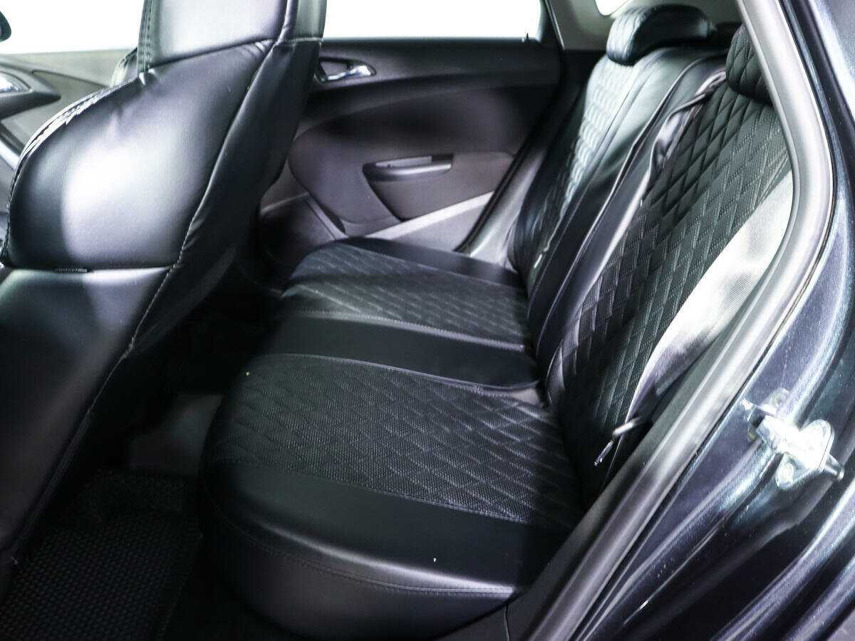 Opel Astra с пробегом — 2014 год. Фото: #7