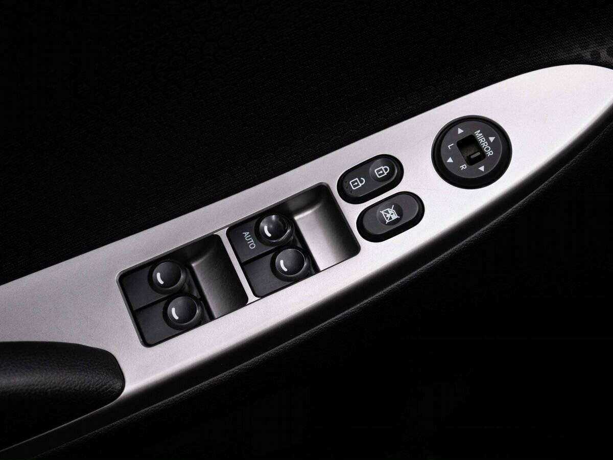 Hyundai Solaris с пробегом — 2016 год. Фото: #16