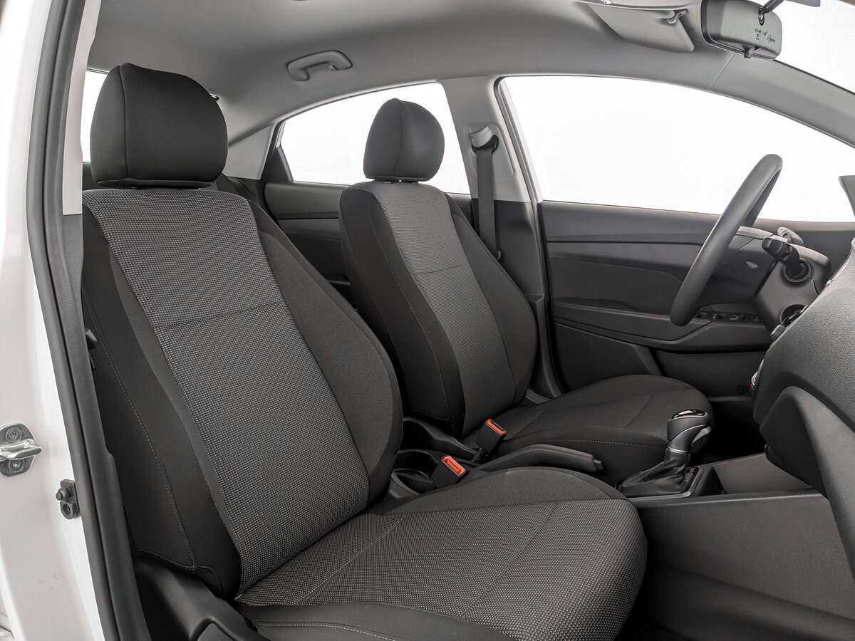 Hyundai Solaris с пробегом — 2022 год. Фото: #22