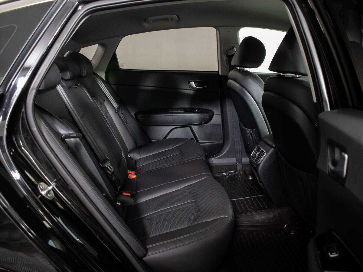 Kia Optima с пробегом — 2018 год. Фото: #9