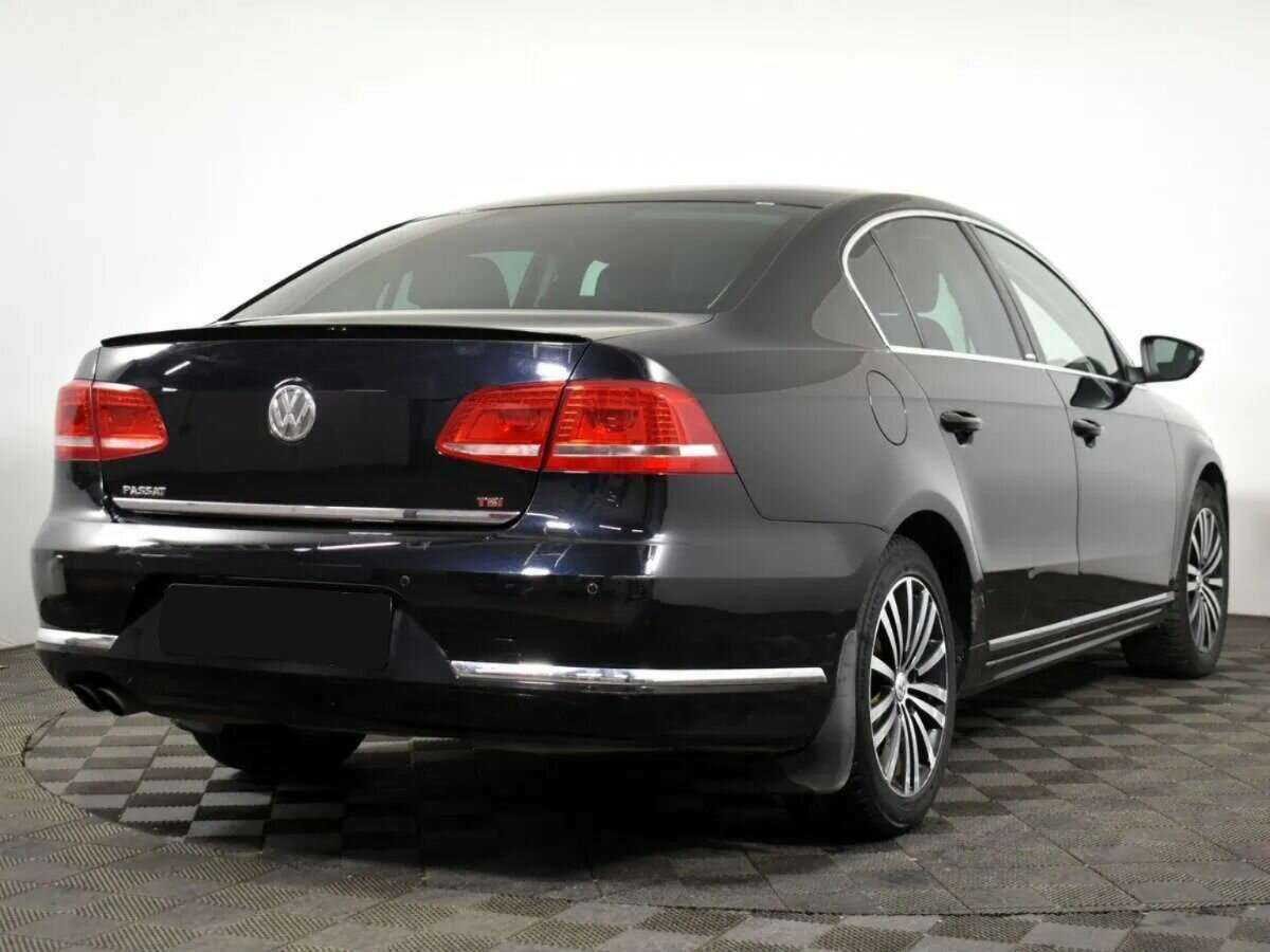 Volkswagen Passat с пробегом — 2014 год. Фото: #2