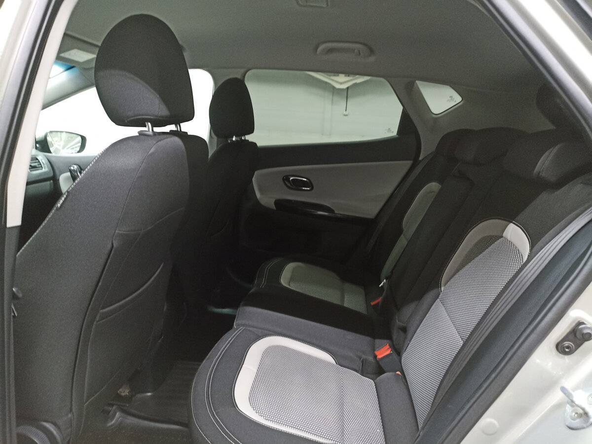 Kia Ceed с пробегом — 2015 год. Фото: #11