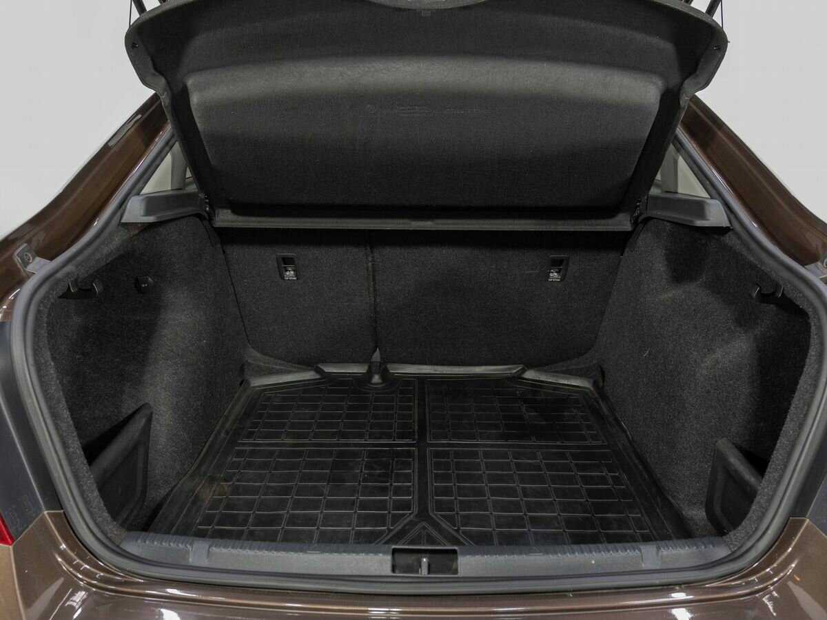 Skoda Rapid с пробегом — 2018 год. Фото: #24