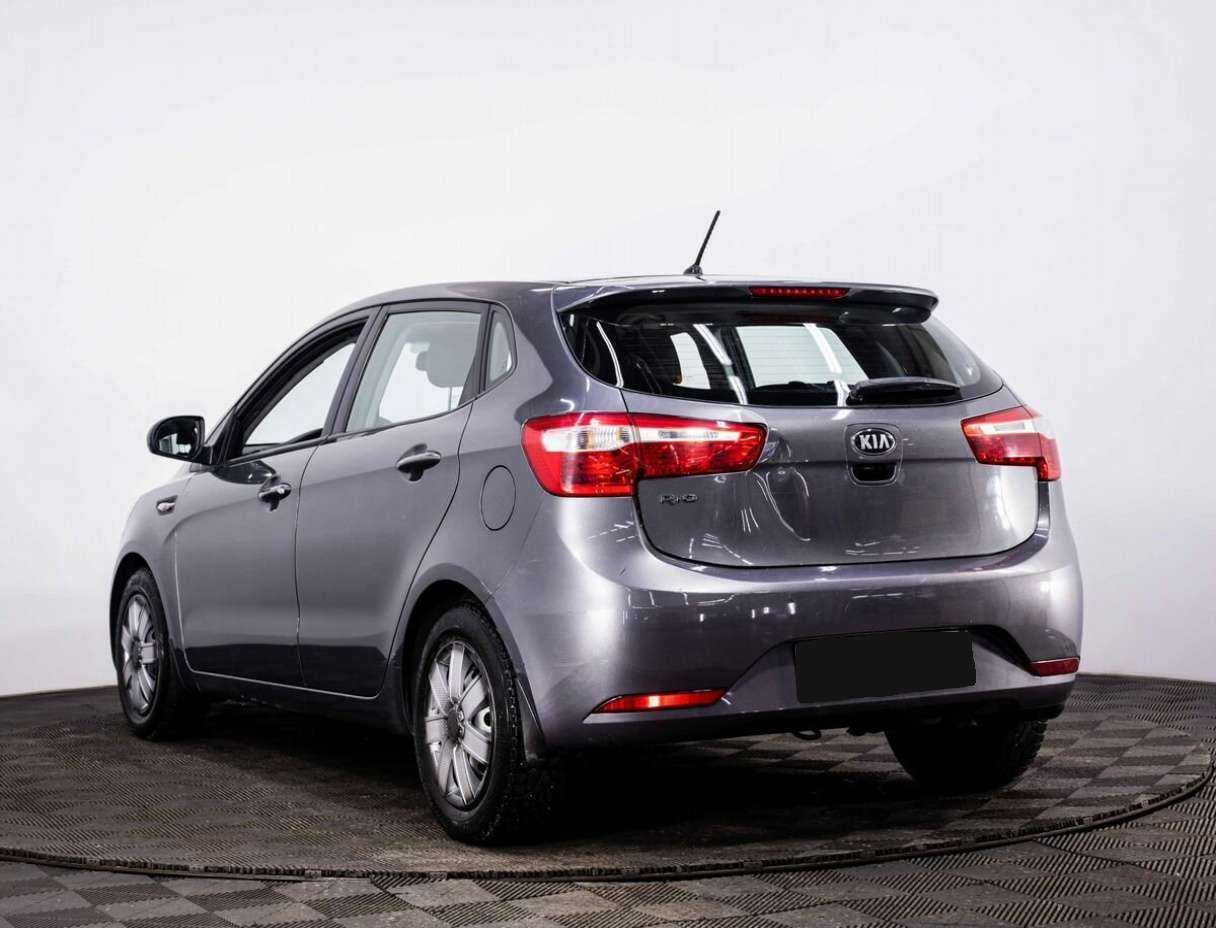 Kia Rio с пробегом — 2013 год. Фото: #3