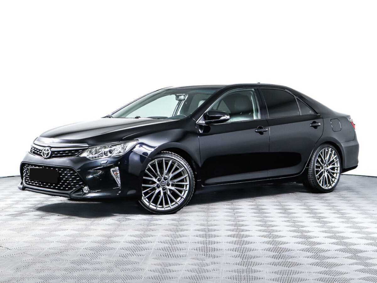 Toyota Camry с пробегом — 2017 год. Фото: #0