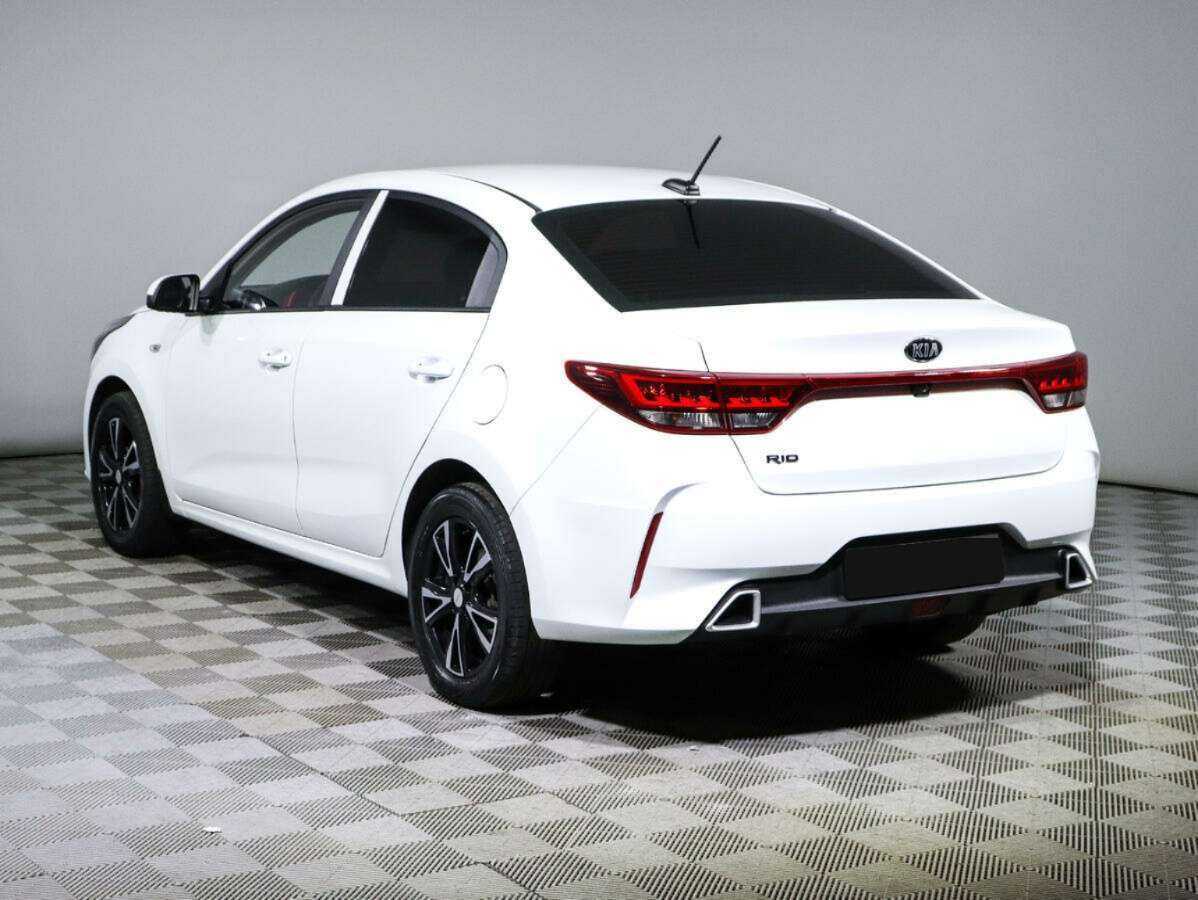 Kia Rio с пробегом — 2021 год. Фото: #5