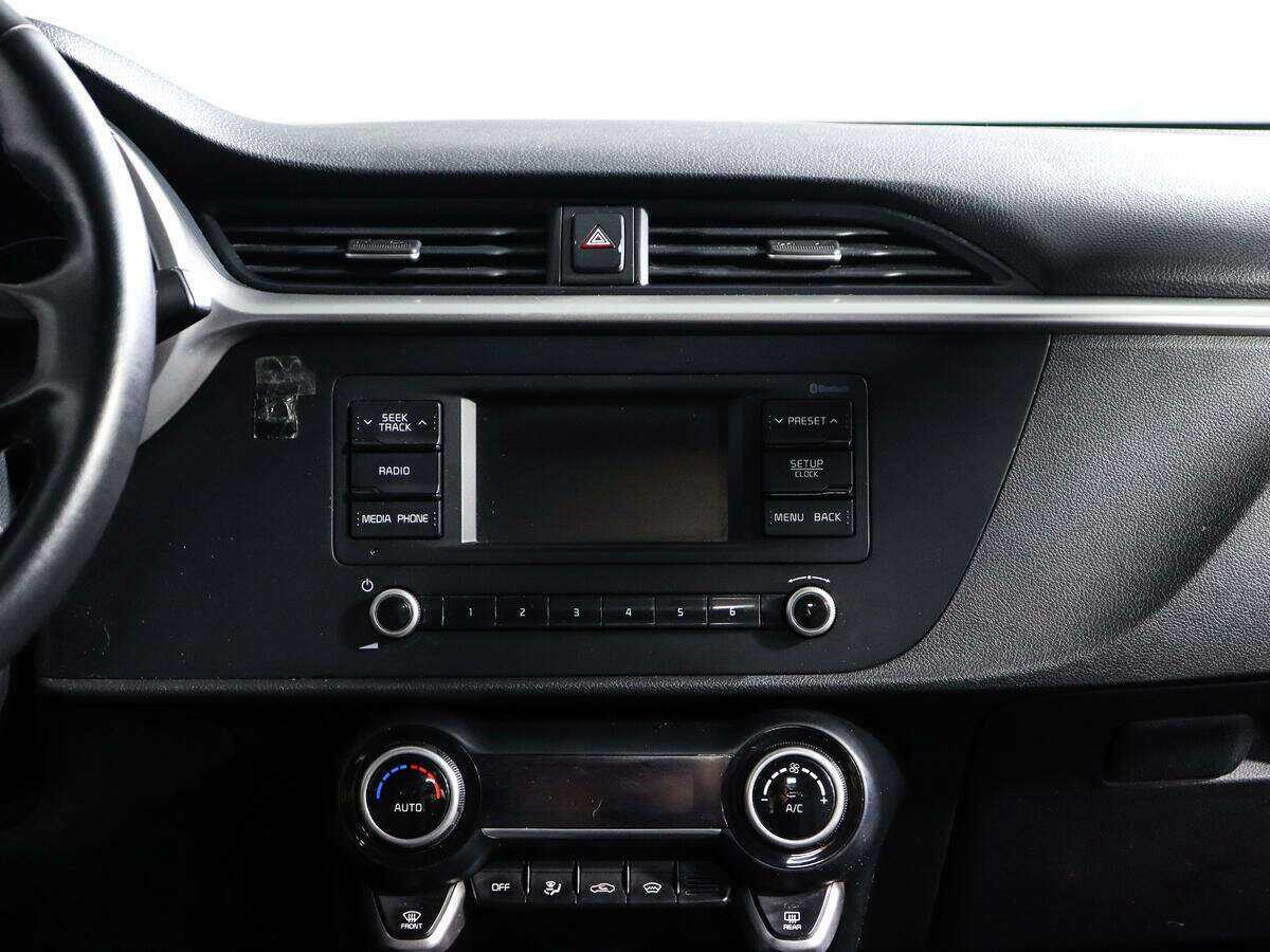 Kia Rio с пробегом — 2020 год. Фото: #10