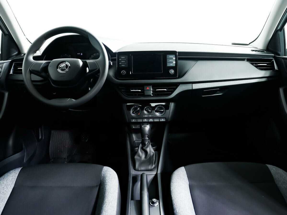 Skoda Rapid с пробегом — 2020 год. Фото: #8
