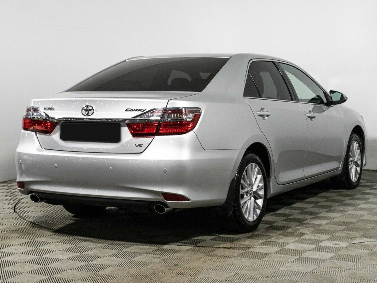Toyota Camry с пробегом — 2015 год. Фото: #4