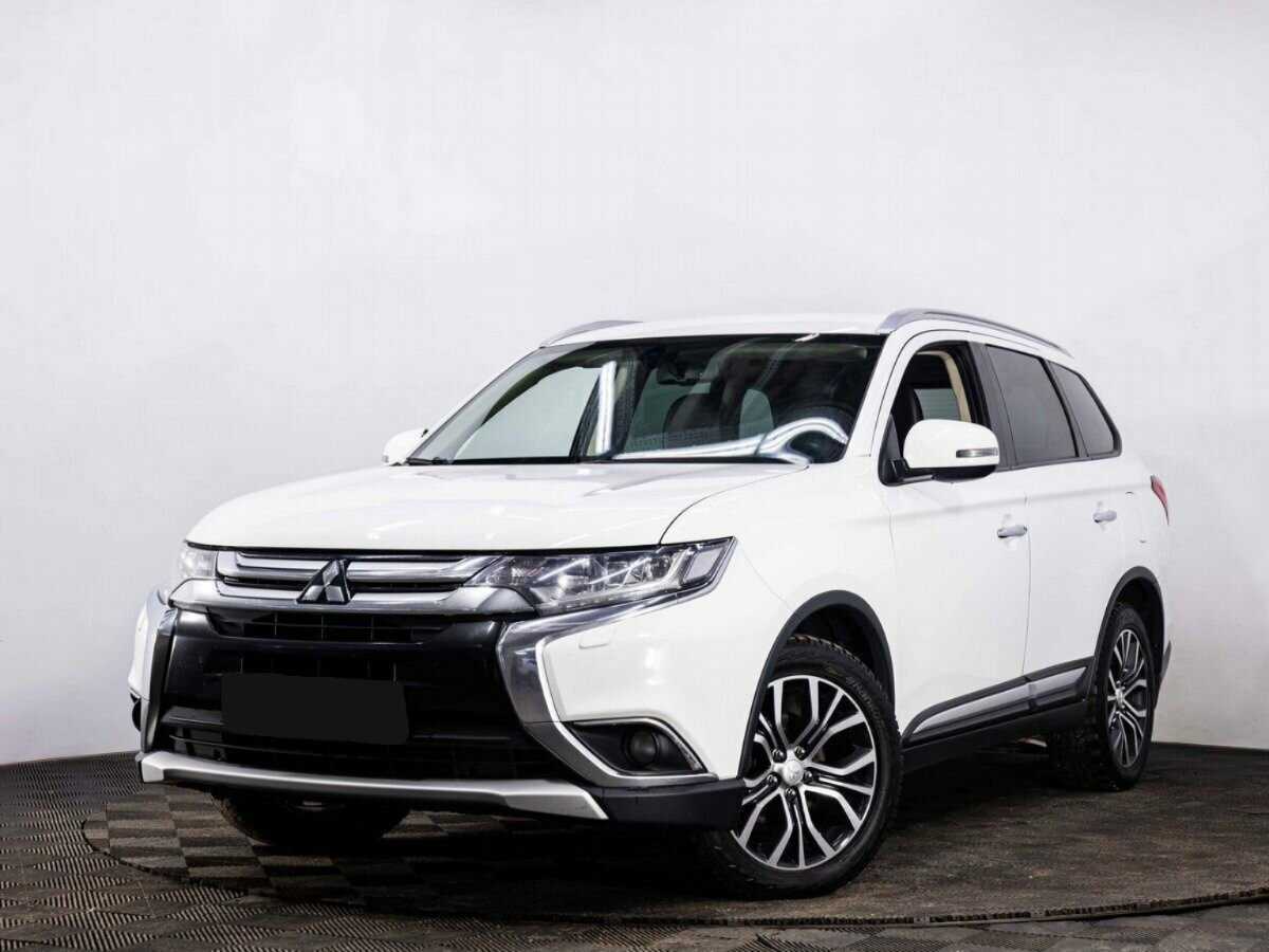 Mitsubishi Outlander с пробегом — 2016 год. Посмотреть фото