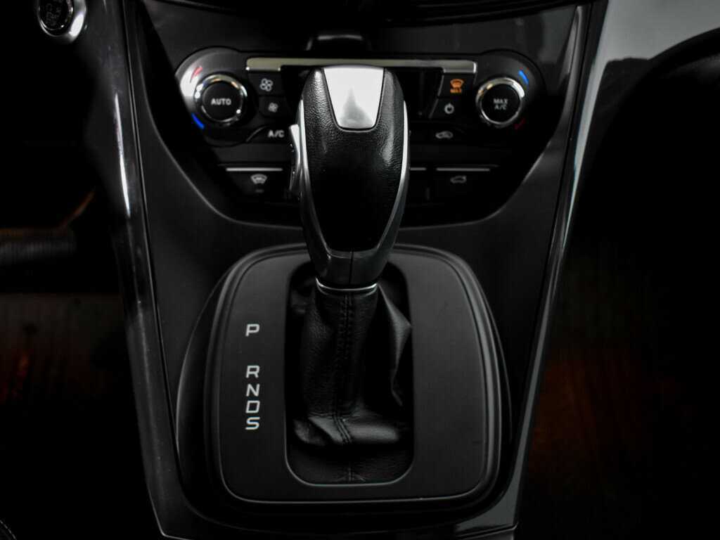 Ford Kuga с пробегом — 2016 год. Фото: #10