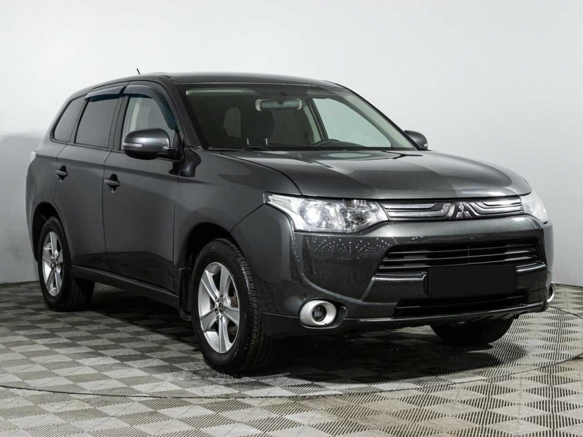 Mitsubishi Outlander с пробегом — 2013 год. Фото: #2
