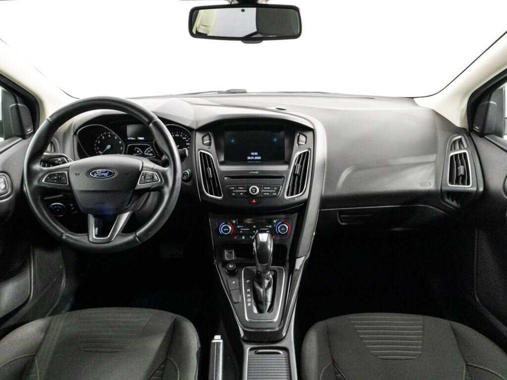 Ford Focus с пробегом — 2017 год. Фото: #12