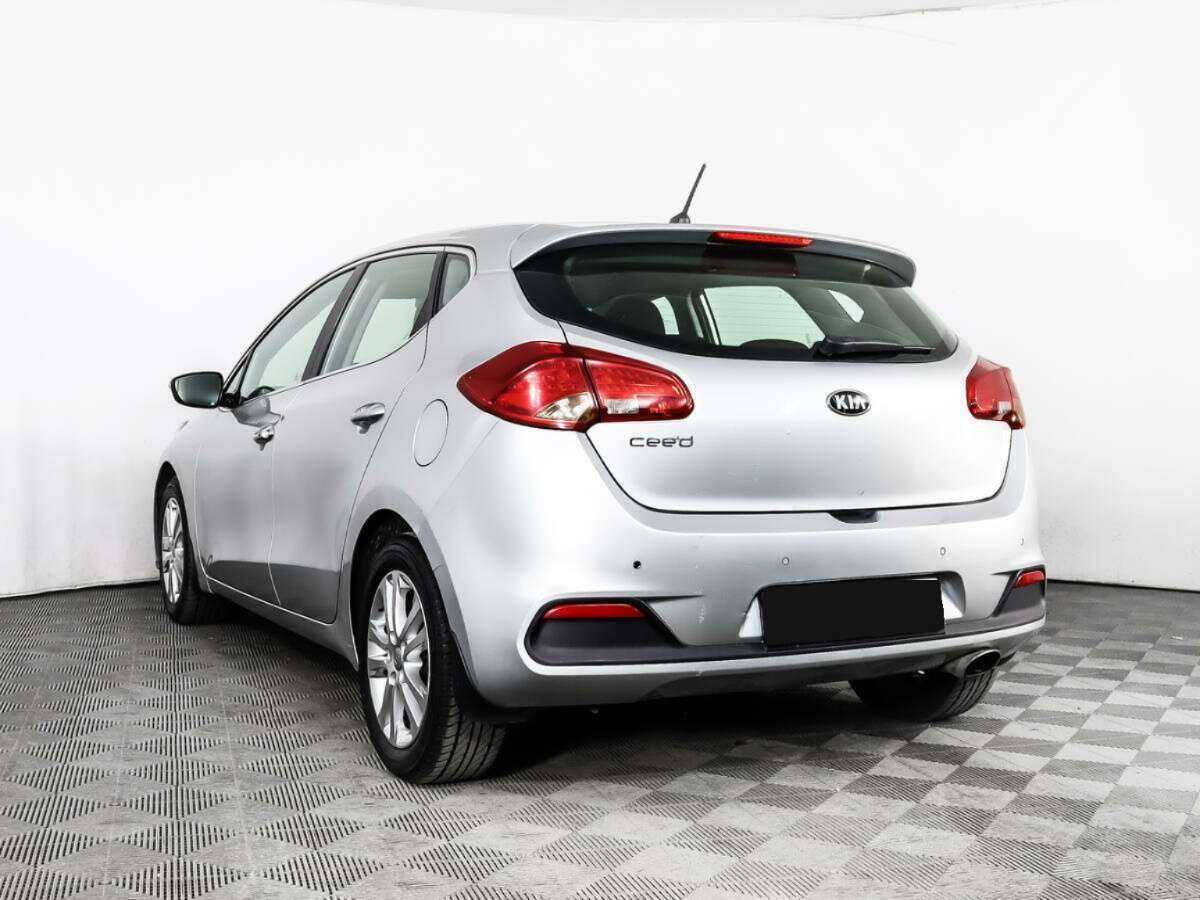 Kia Ceed с пробегом — 2013 год. Фото: #6