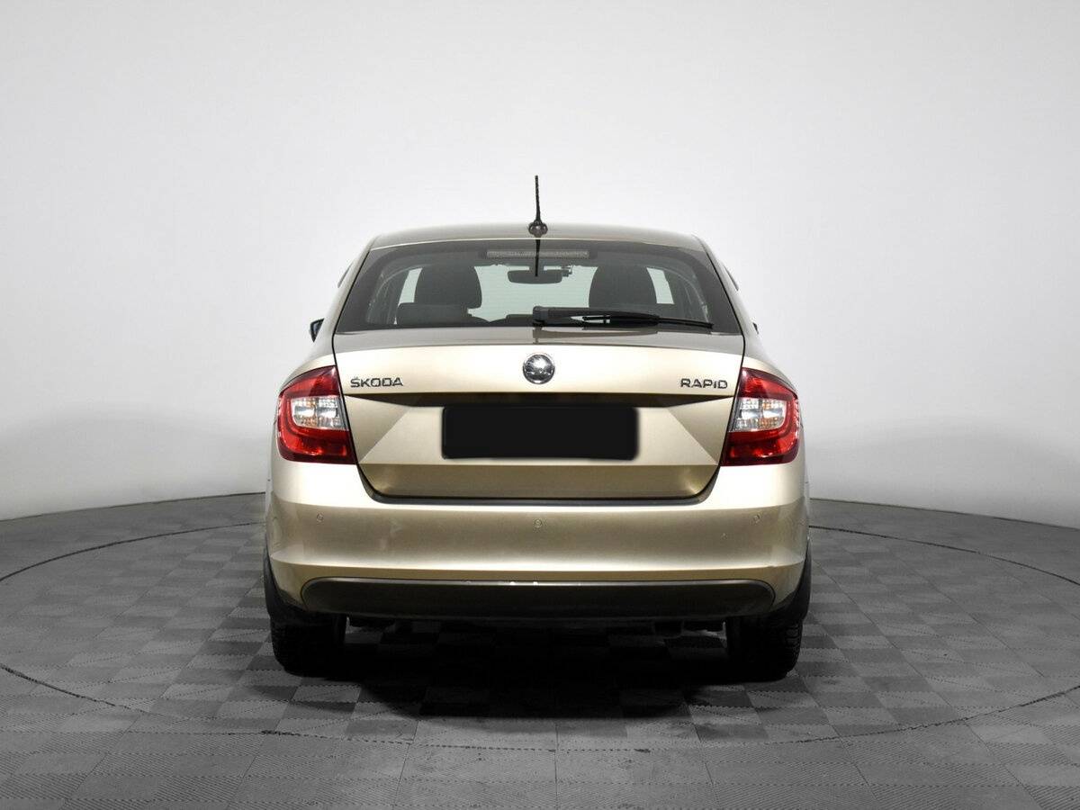 Skoda Rapid с пробегом — 2019 год. Фото: #5