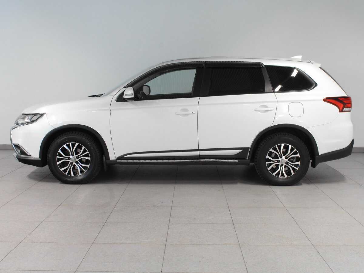 Mitsubishi Outlander с пробегом — 2017 год. Фото: #7
