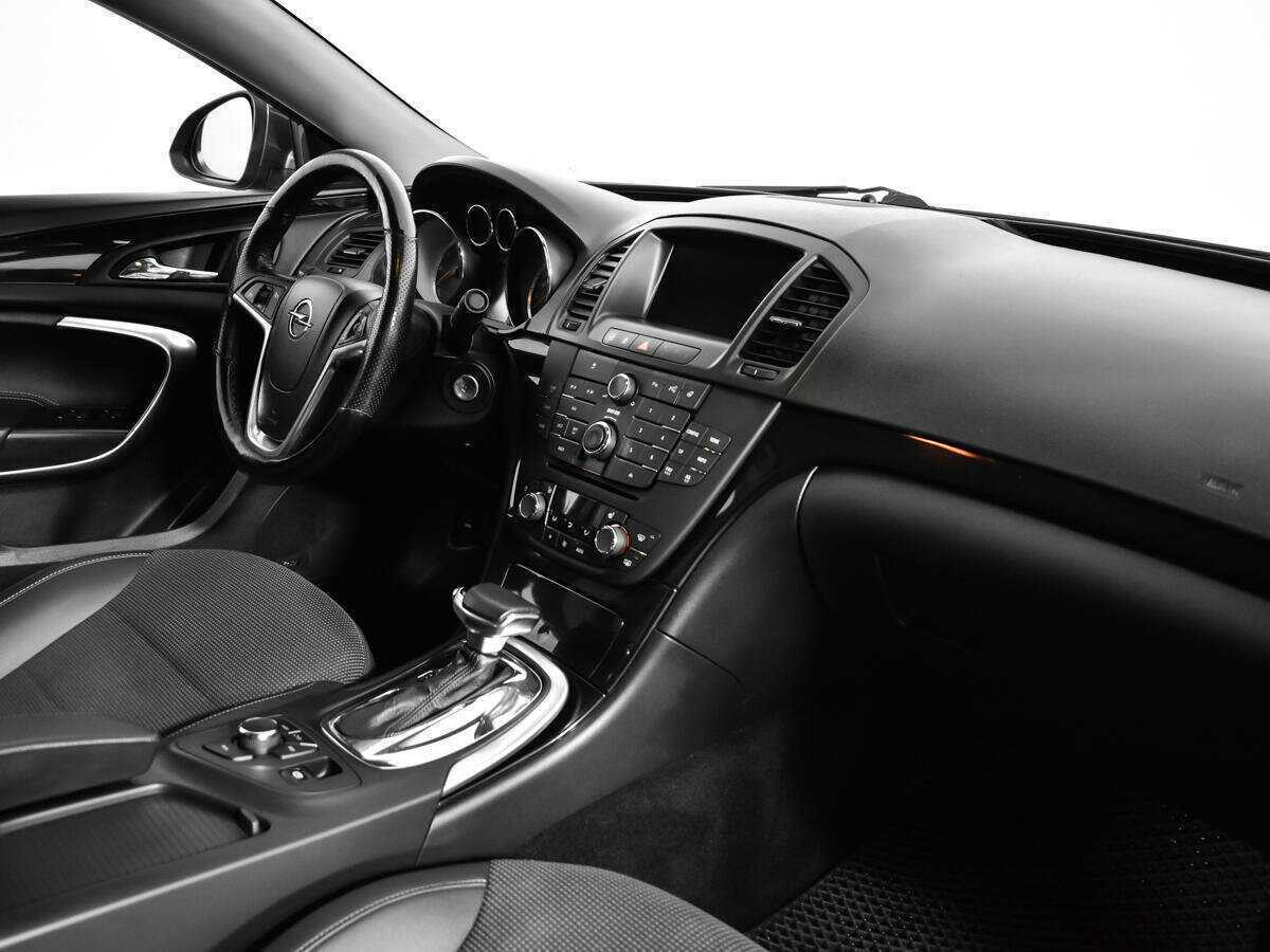 Opel Insignia с пробегом — 2013 год. Фото: #8