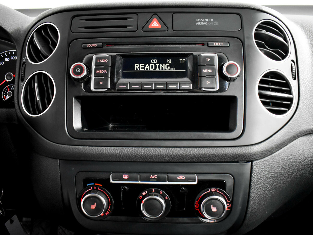 Volkswagen Golf Plus с пробегом — 2013 год. Фото: #13