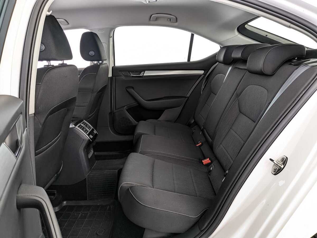 Skoda Superb с пробегом — 2017 год. Фото: #12