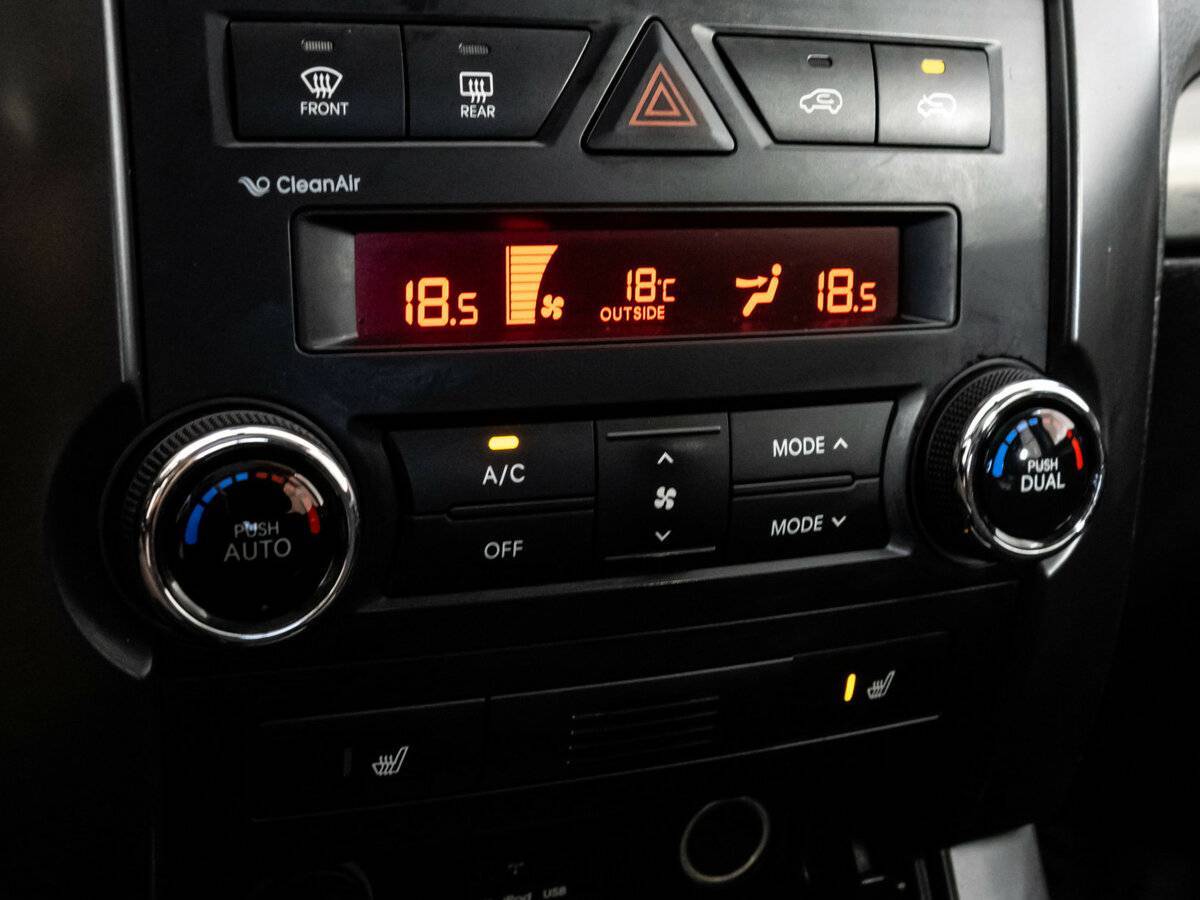 Kia Sorento с пробегом — 2012 год. Фото: #12